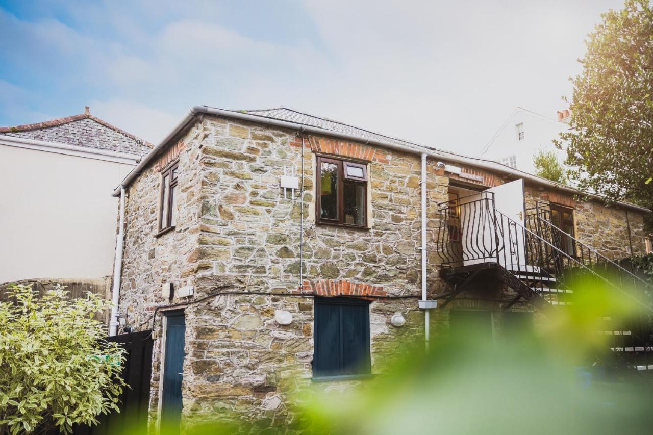 Victoria Inn Salcombe Exterior photo